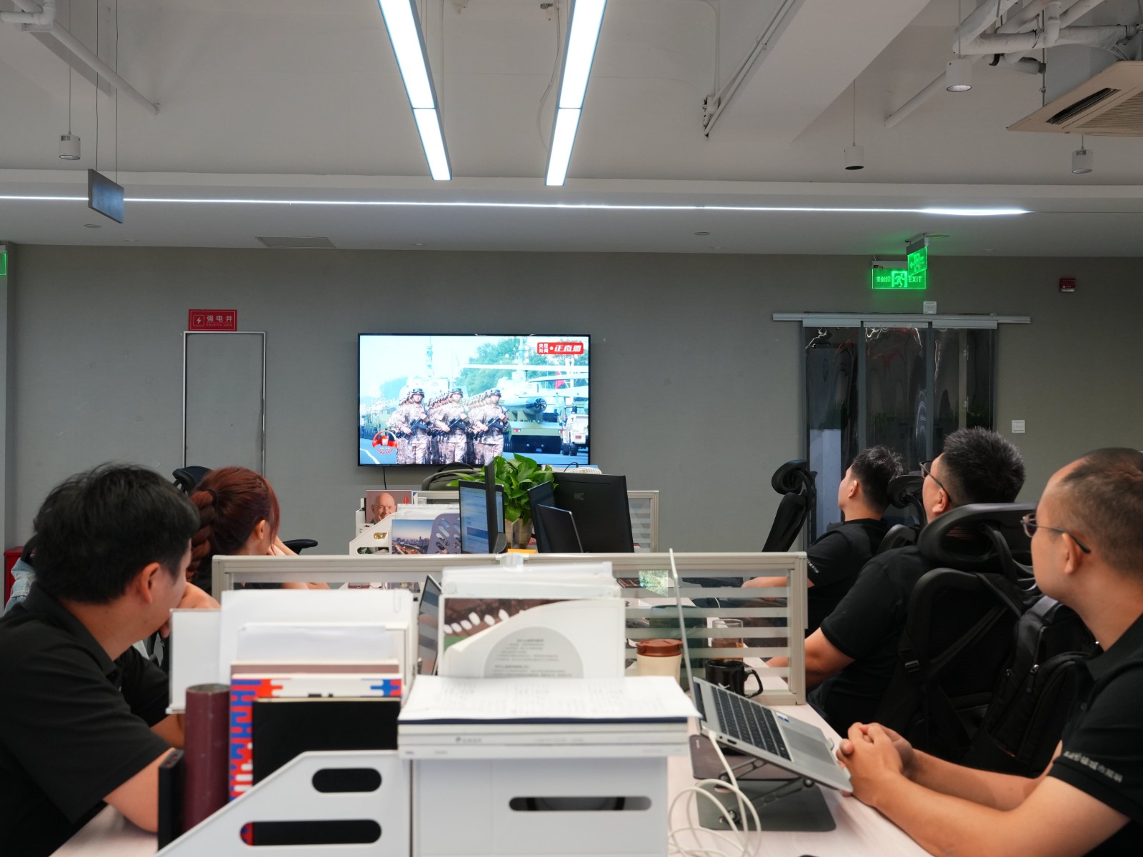 1756884068670961.jpg 1756884068670961.jpg