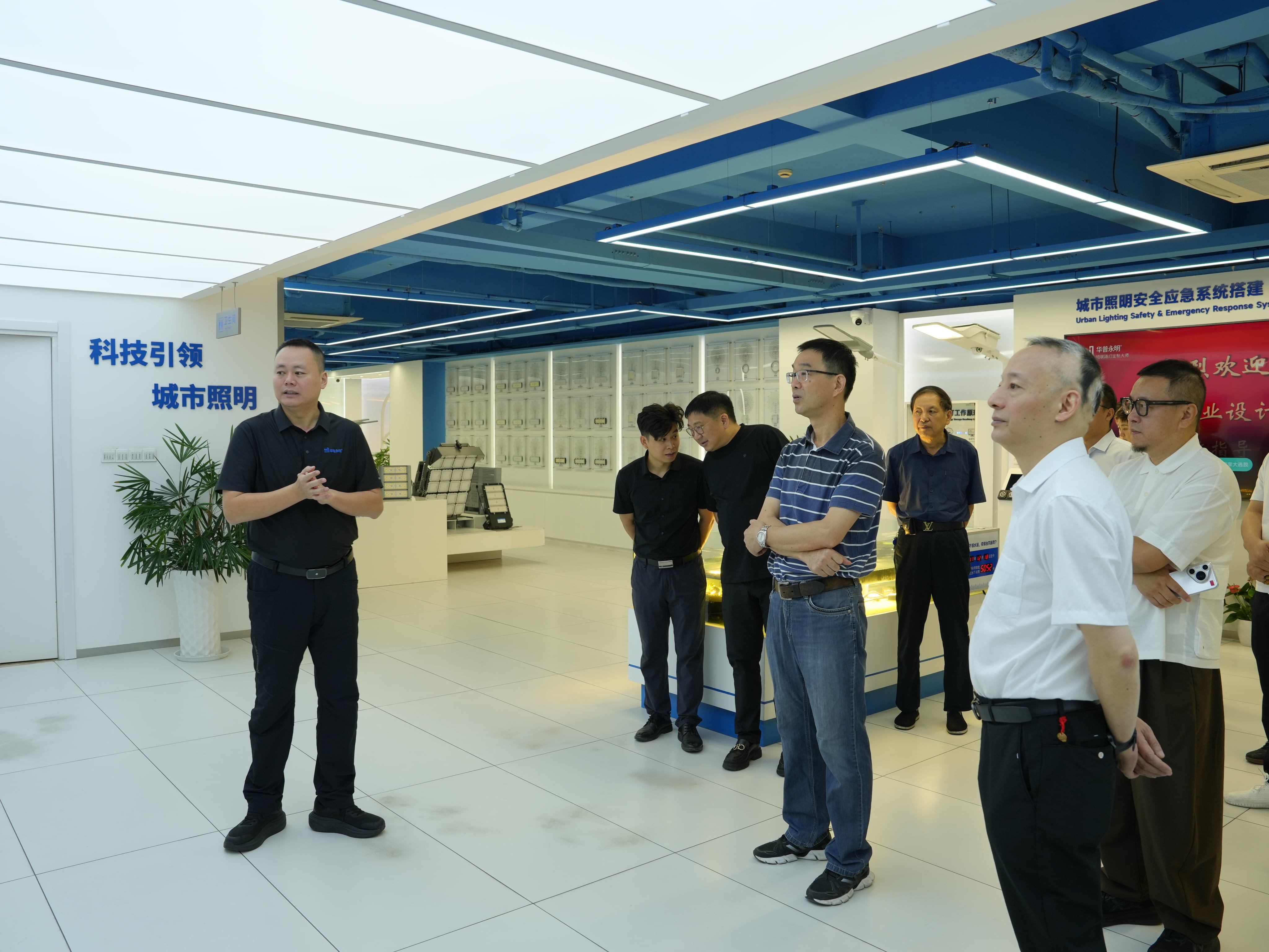 1761094347897918.jpg 1761094347897918.jpg